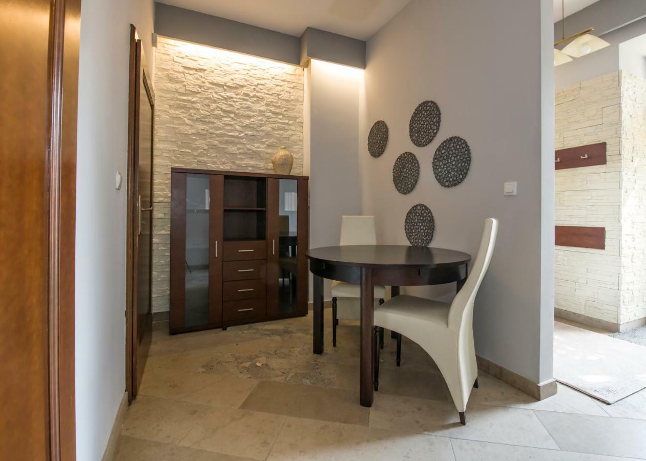 Apartamenty Na Warszawskiej Sieradz Exterior photo