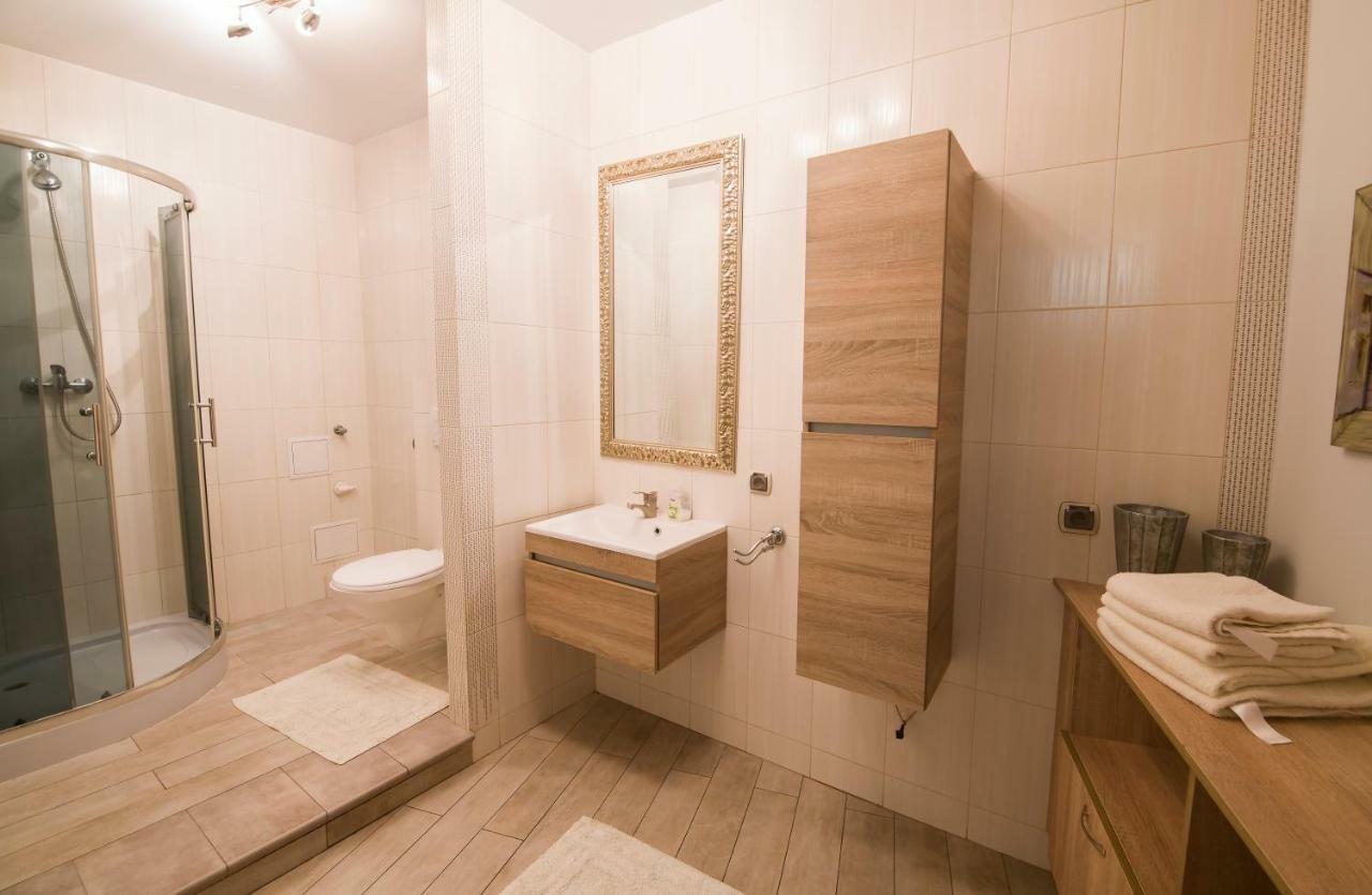 Apartamenty Na Warszawskiej Sieradz Exterior photo